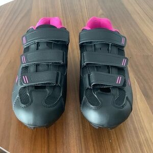 Tommaso Cycling shoes- US 8- EUR 39- UK 6